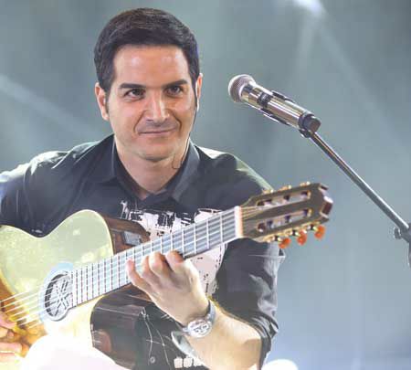 محسن یگانه فراموشی